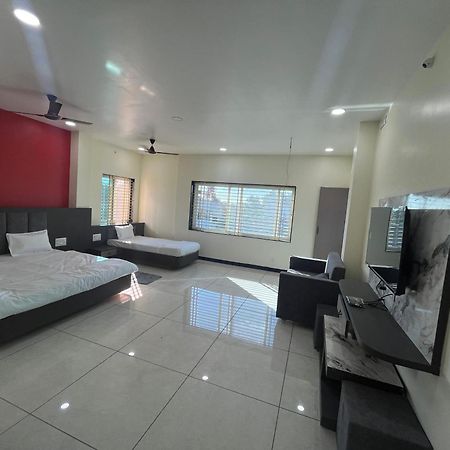 Yashomati Hotel Maheshwar Esterno foto
