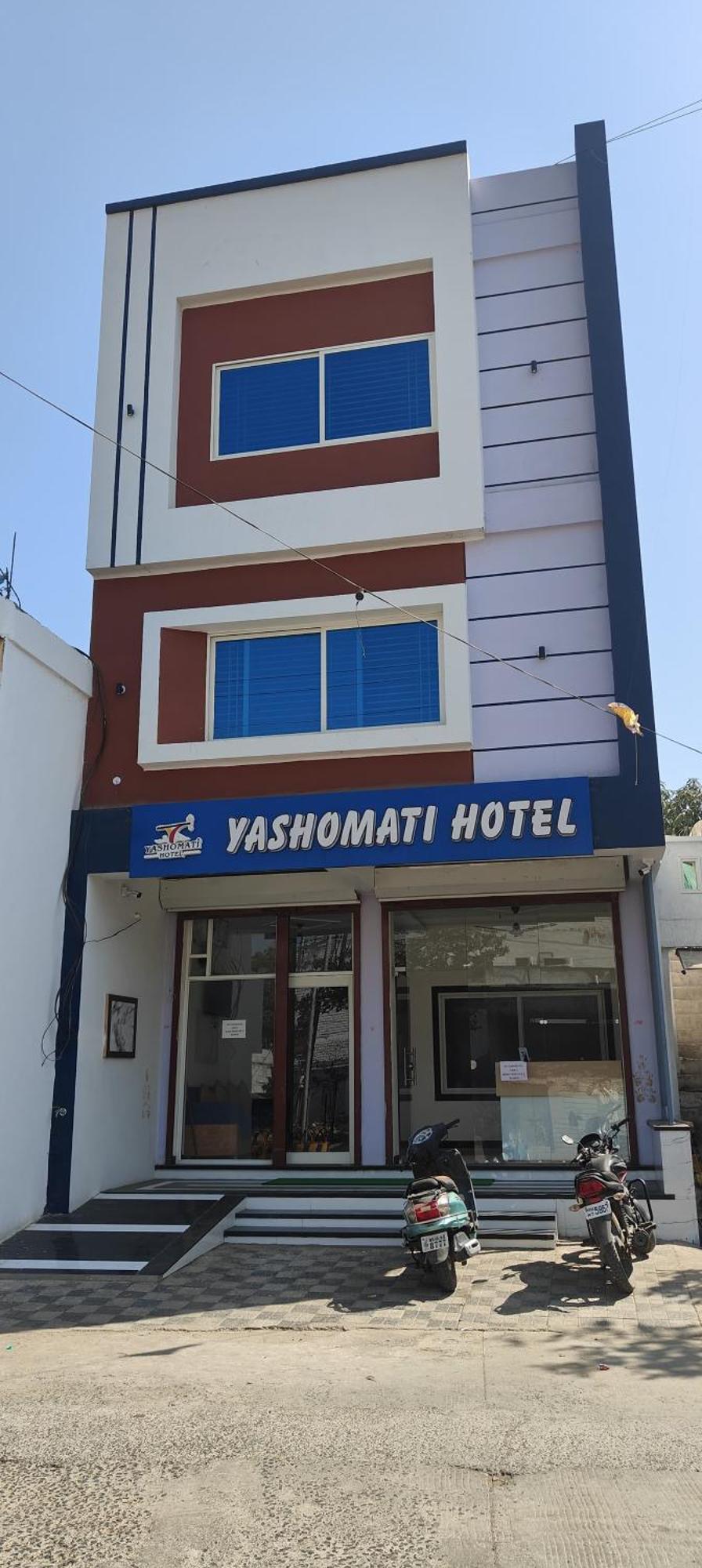 Yashomati Hotel Maheshwar Esterno foto